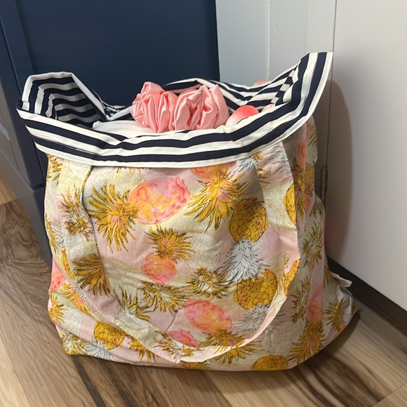 🍍🌸Foldable lined tote - Picture 9 of 9